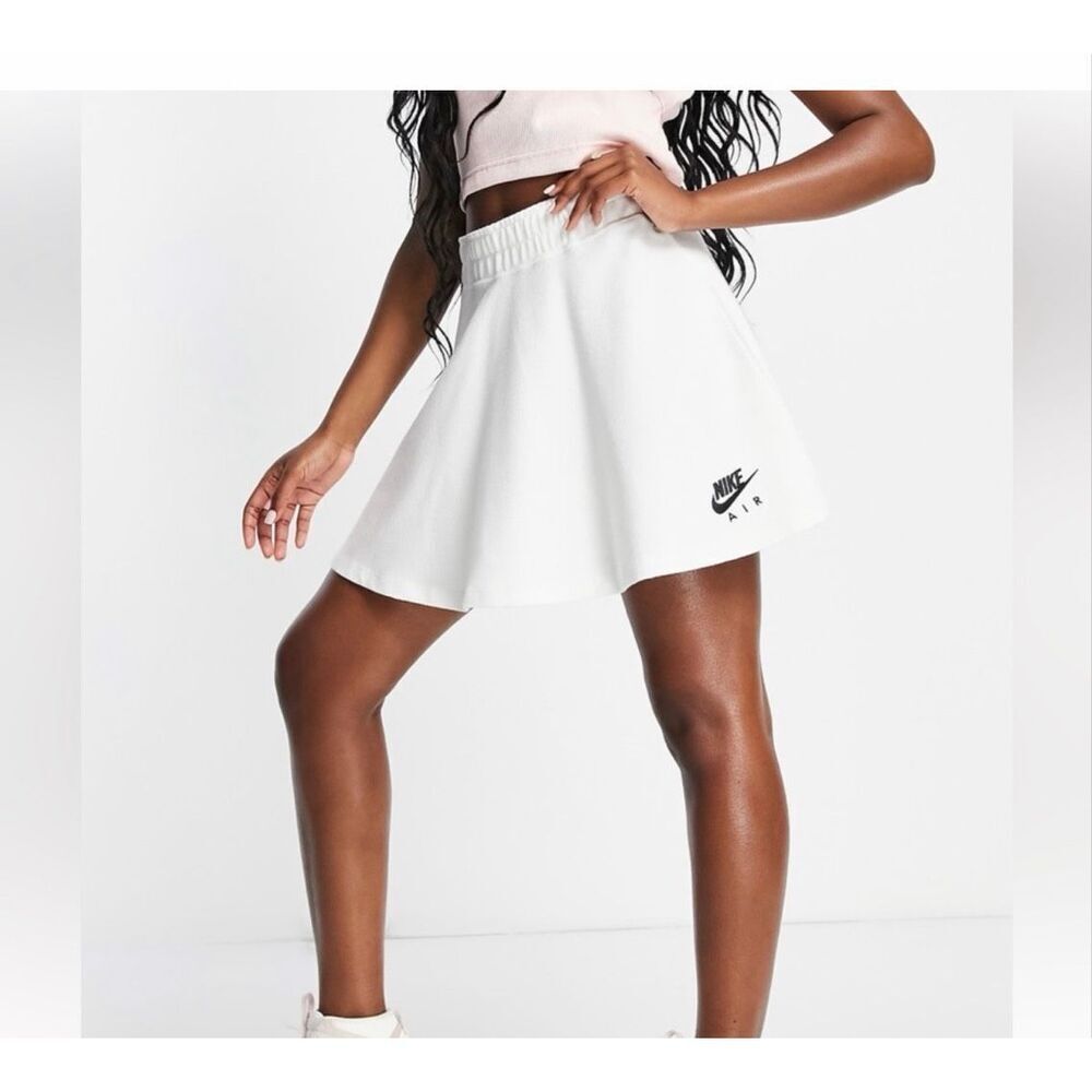 Nike Air pique skirt in white size Medium